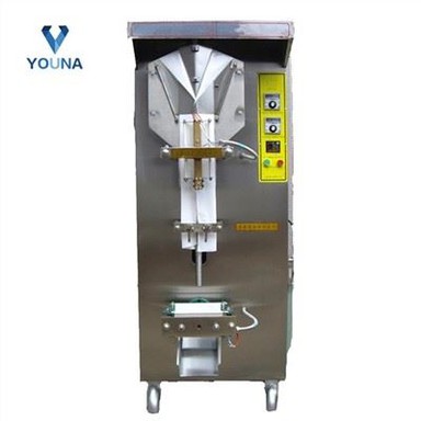 Máy đóng gói túi nước tương tự động